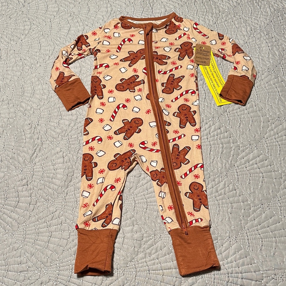 Gingerbread Print Bamboo Convertible Romper/Sleeper, NWT’s, Size 6-12 Months